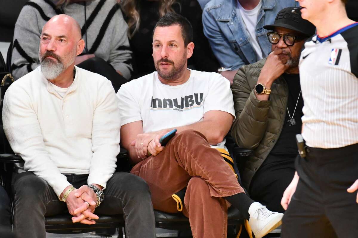The celebrities who watched the Rockets run past the Lakers