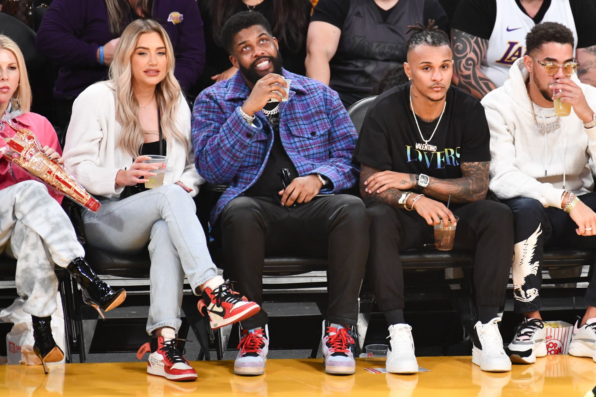 The celebrities who watched the Rockets run past the Lakers