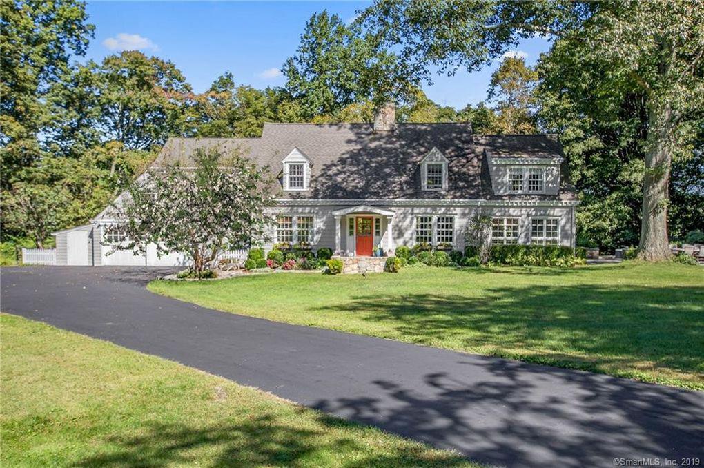 Four houses sell in Wilton