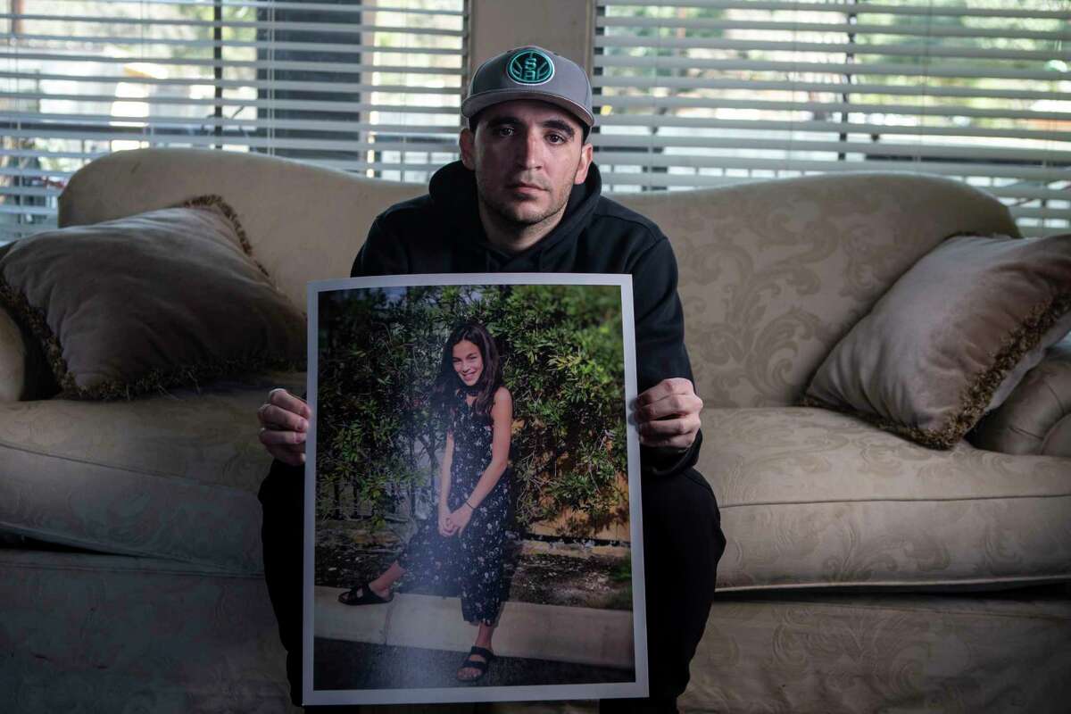 Hector Bribiescas showed a photo of his daughter, 10-year-old London Bribiescas, at their home in the San Antonio area last year.