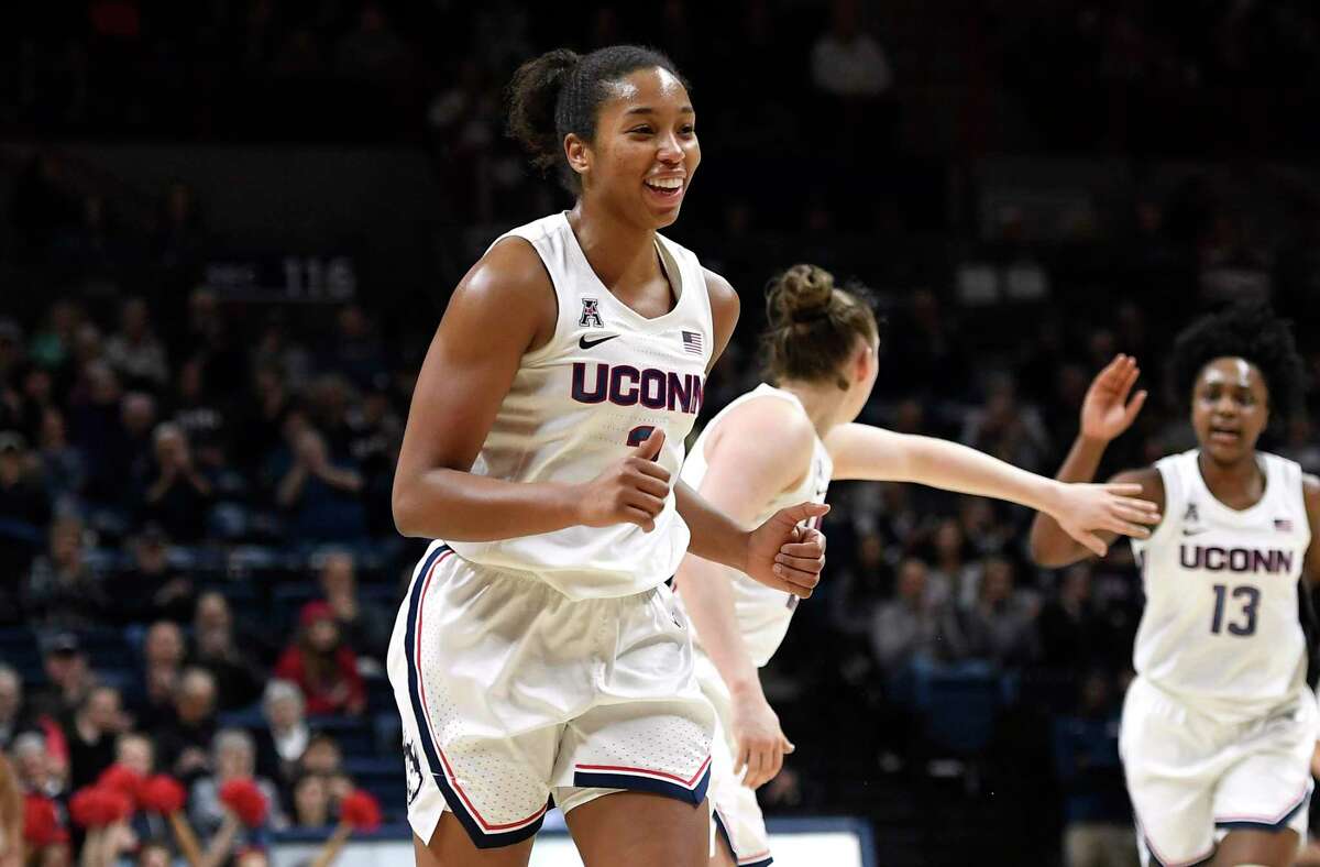 Women’s basketball gameday: No. 4 UConn at No. 1 South Carolina