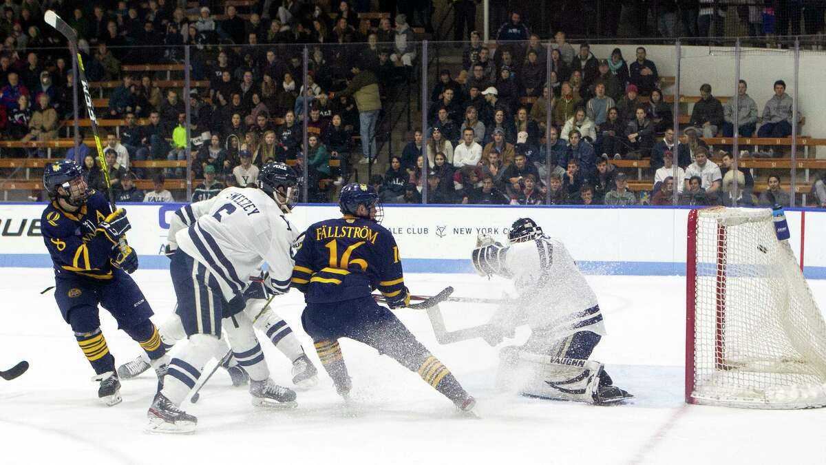 Quinnipiac’s Alex Whelan, left, takes a four-game point streak into this weekend’s home series with Clarkson and St. Lawrence.