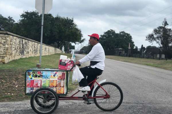 Dangers Dont Keep Paleta Man From Peddling Wares In San Antonio