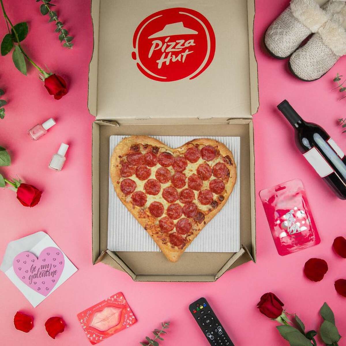 Pizza Hut Triple Treat Box is Back! So What's the Big Deal? (We'll