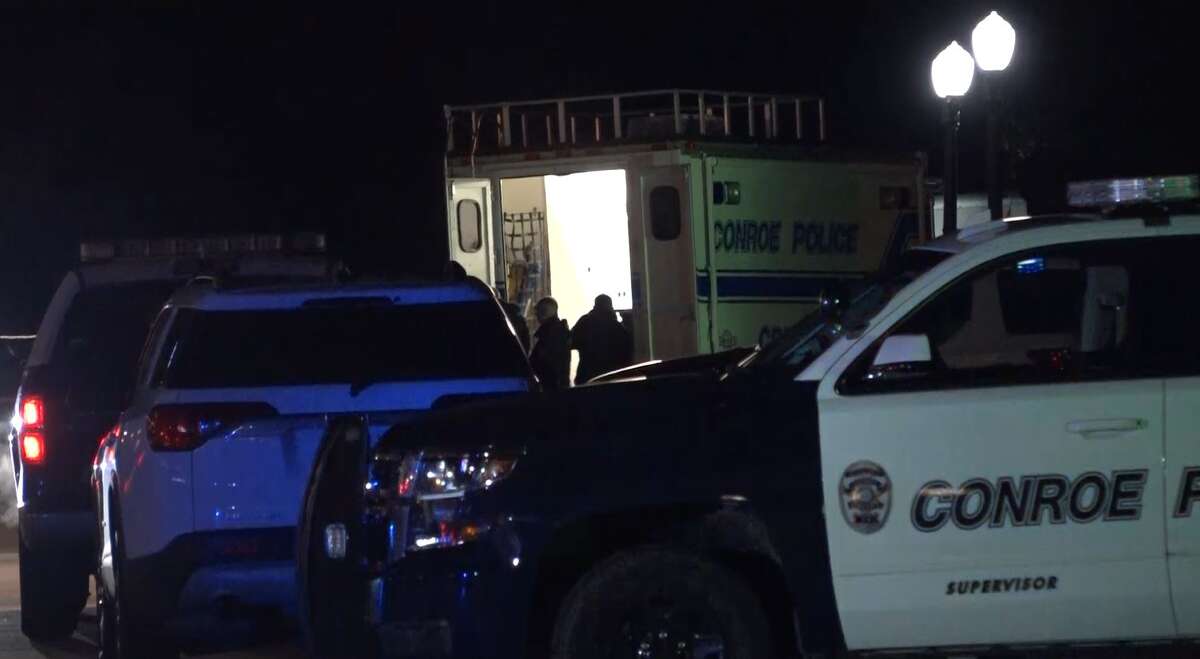 Two men fatally shot at Conroe cafe parking lot; surviving victim