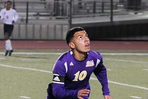 LBJ’s captains look to make history - Photo