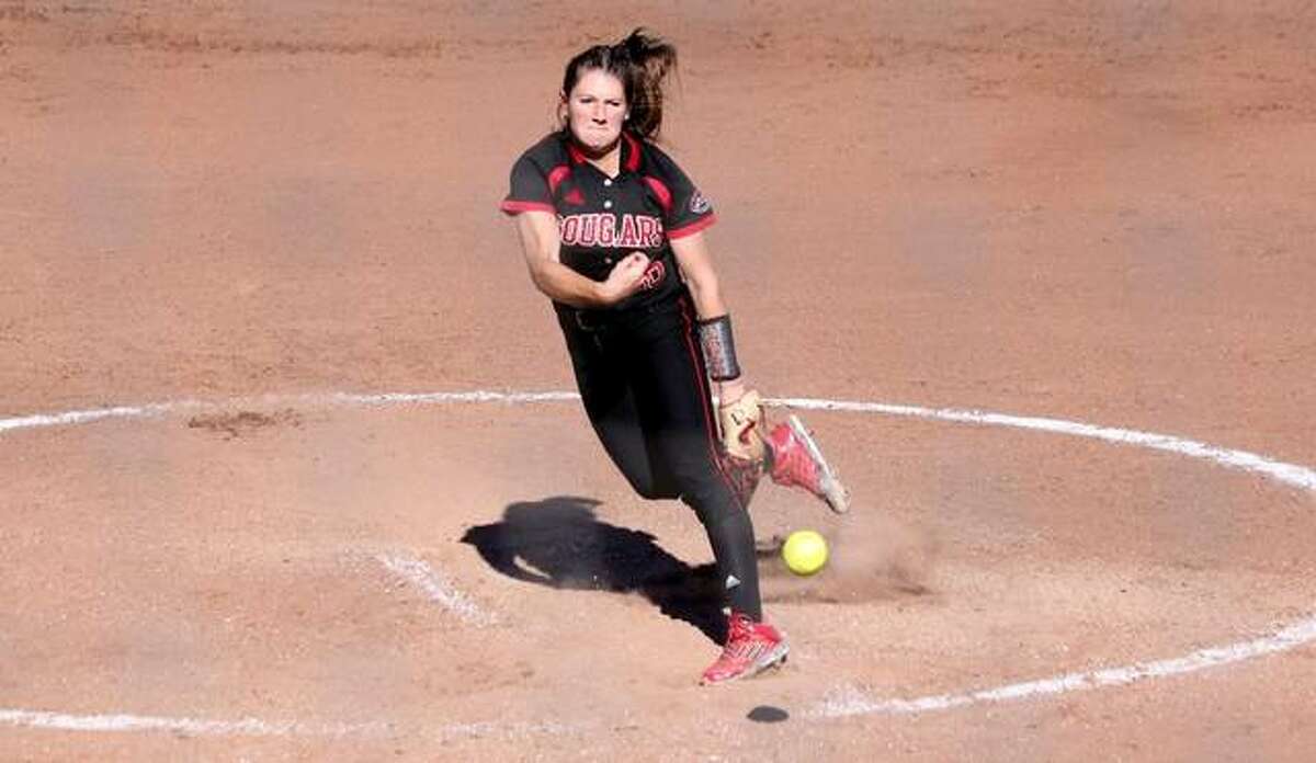 SIUE pitcher Emly Ingles delivers a pitch during a fall season game against Lake Land College.