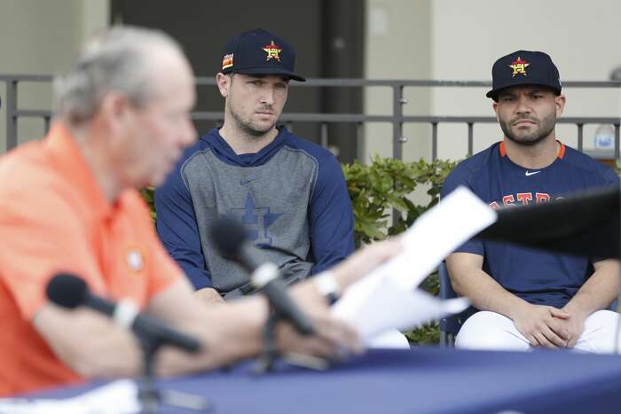 Astros berated in Bronx for 2017 sign-stealing scandal