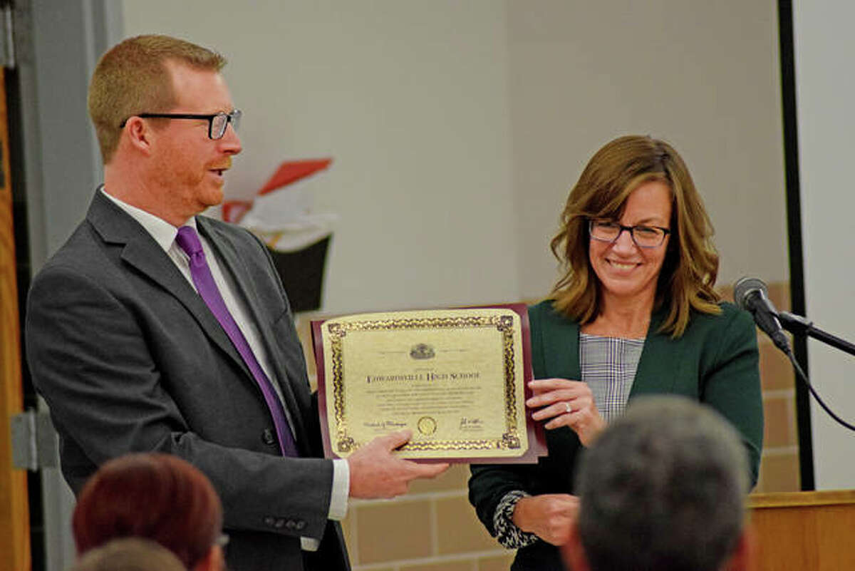 Stuart Applauds Edwardsville High School For STEM Recognition