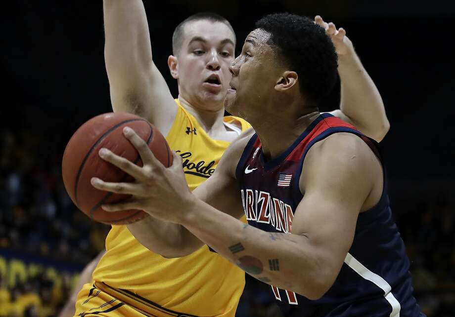 Arizona's Ira Lee, right, looks to shoot against California's Grant Anticevich in the first half of an NCAA college basketball game Thursday, Feb. 13, 2020, in Berkeley, Calif. (AP Photo/Ben Margot) Photo: Ben Margot / Associated Press
