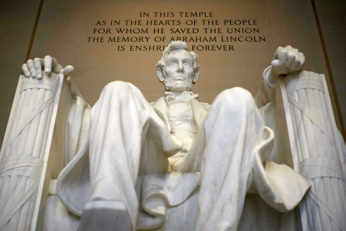 The Lincoln Memorial is seen in this general view, Monday, Jan. 27, 2020, in Washington, DC. (AP Photo/Mark Tenally)
