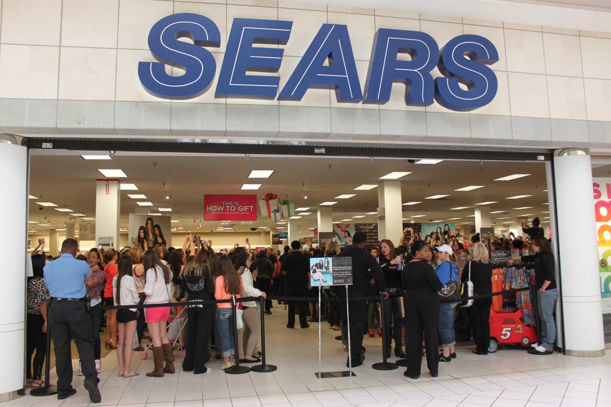 Sears reportedly to close two more Houston area stores