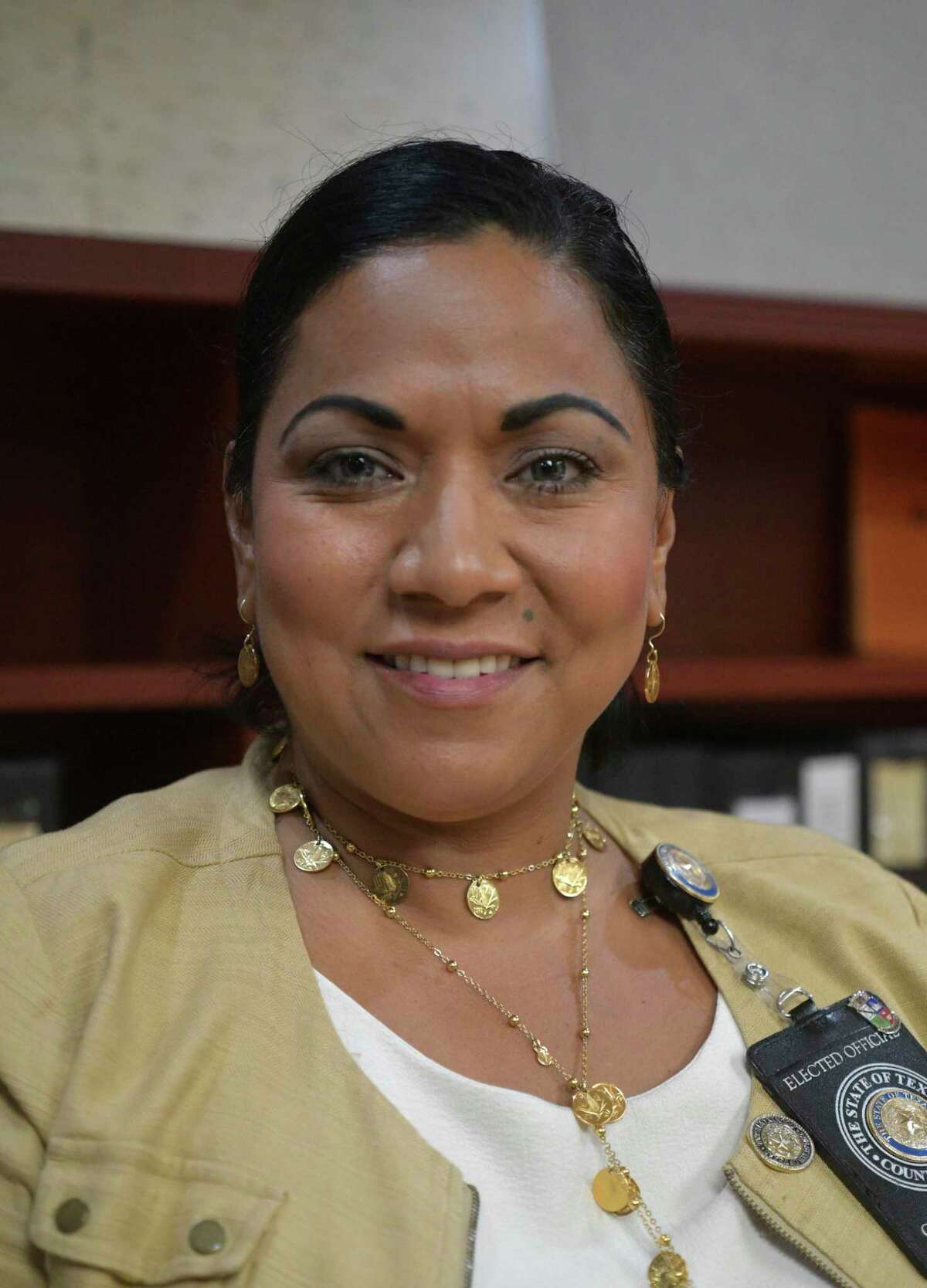 Bexar County Clerk removes employees files from Judge Uzomba s court