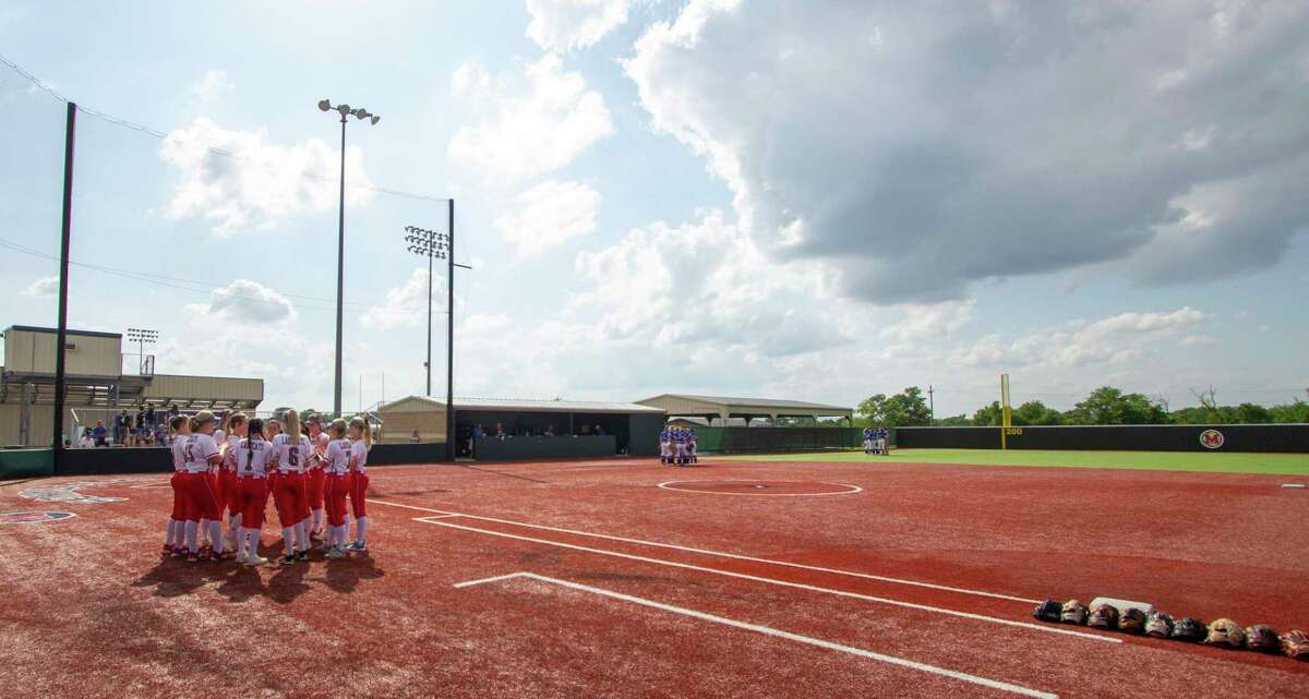 SOFTBALL One last journey for Splendora’s talented core of seniors
