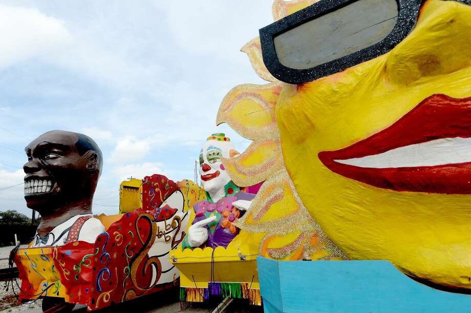 Photos Floats Add Festive Flair To Port Skyline Beaumont Enterprise