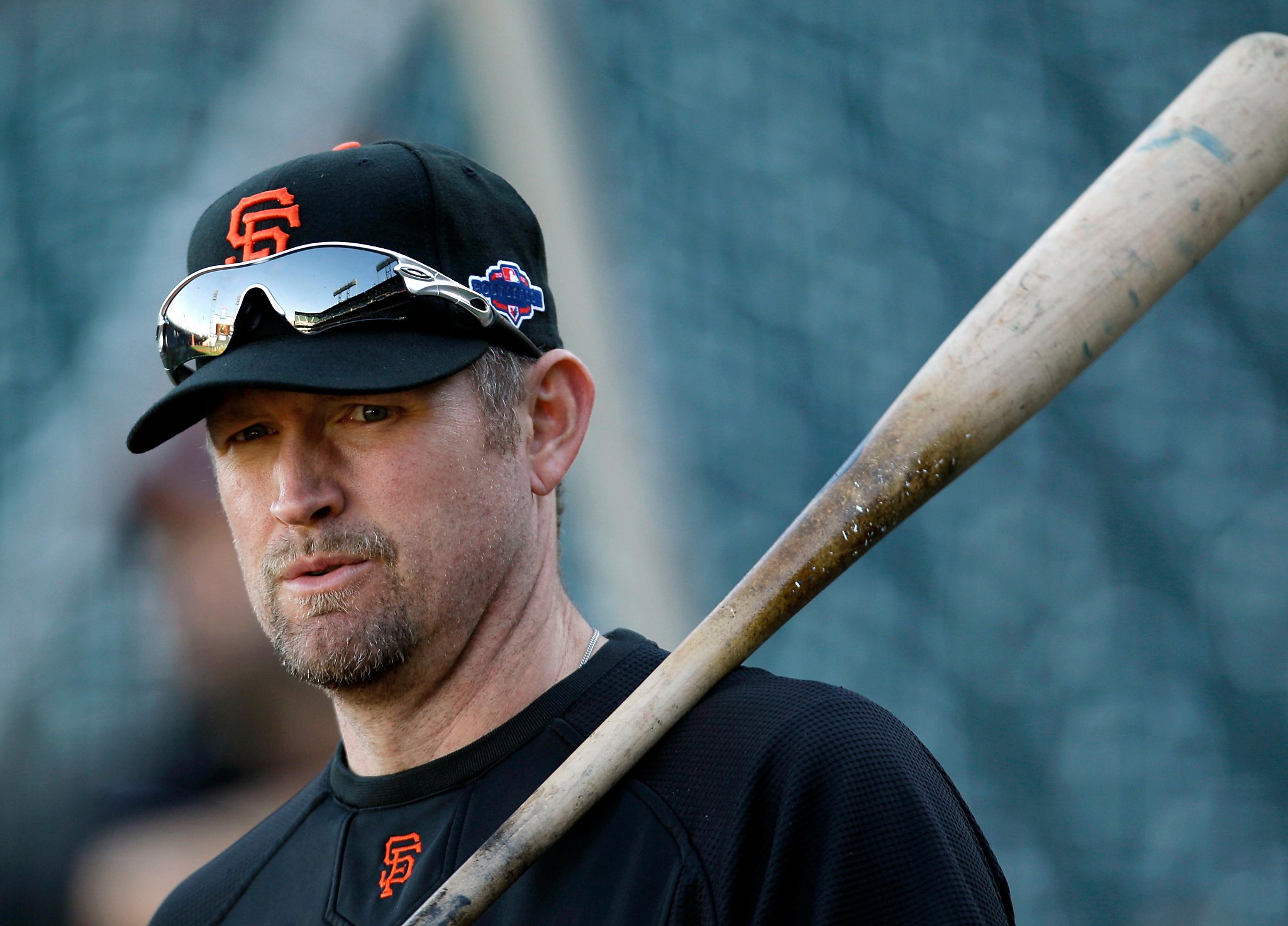 Giants tell Aubrey Huff he's not invited to 2010 World Series reunion.