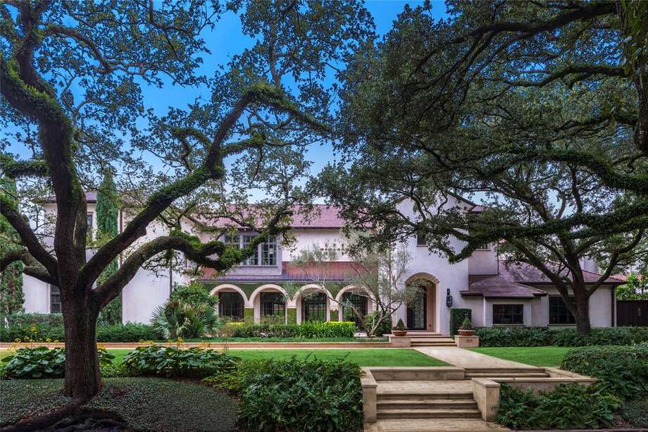 What it costs to live in Houston's beautiful historic districts