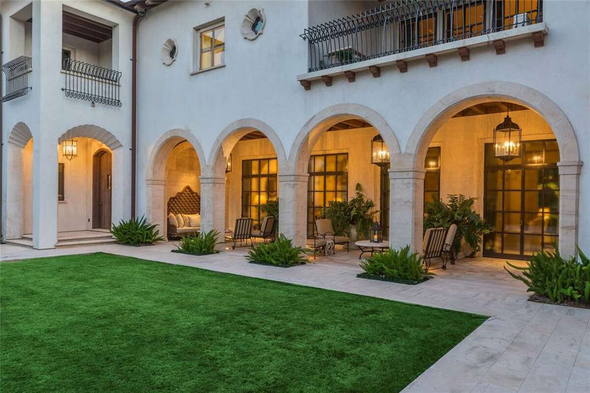 What it costs to live in Houston's beautiful historic districts