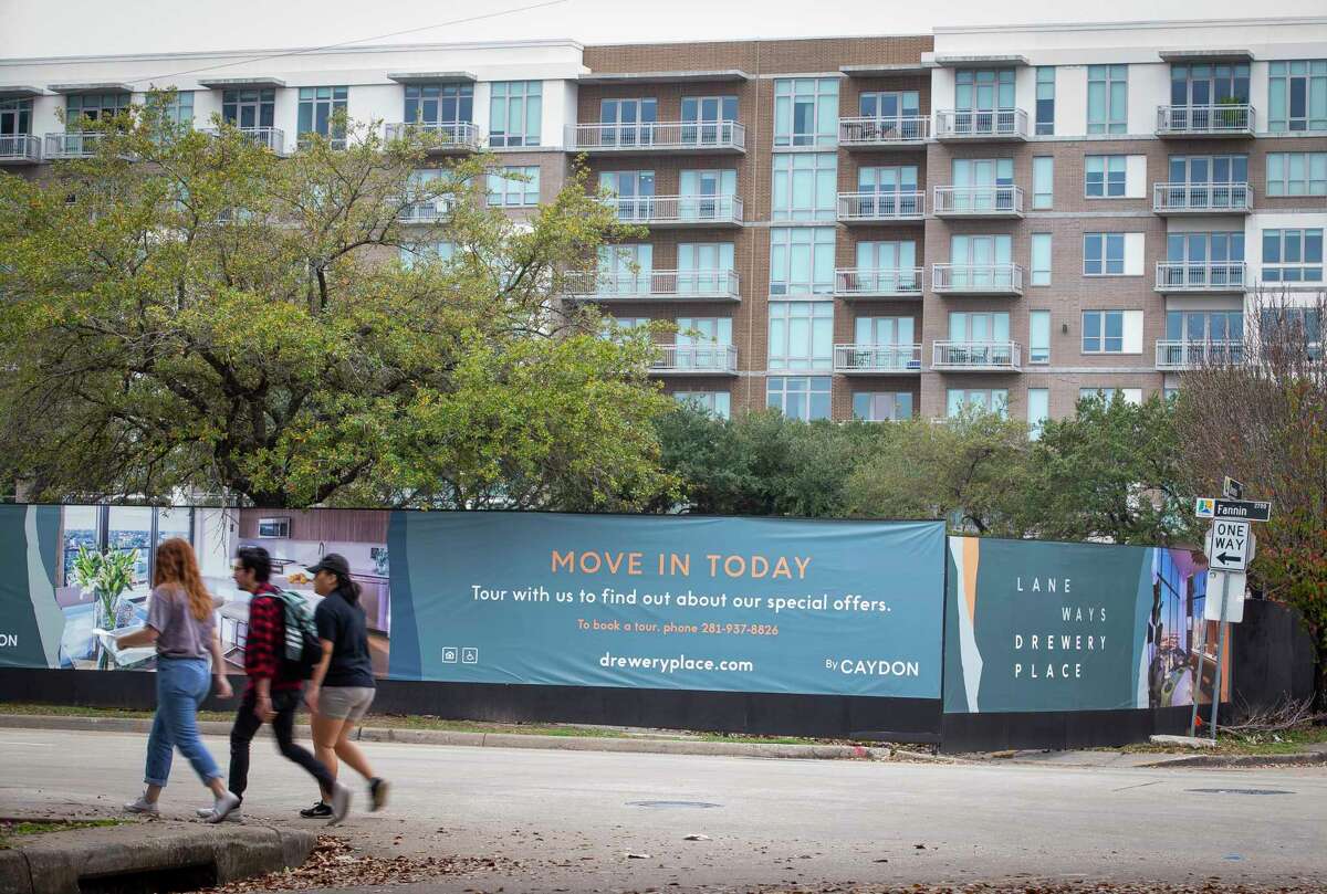 While Midtown is dotted with apartment complexes, developers say it has a dearth of affordable housing. One such proposed project, Caroline Lofts, moved a step closer to realization this week, when the city recommended it receive 9 percent tax credits.