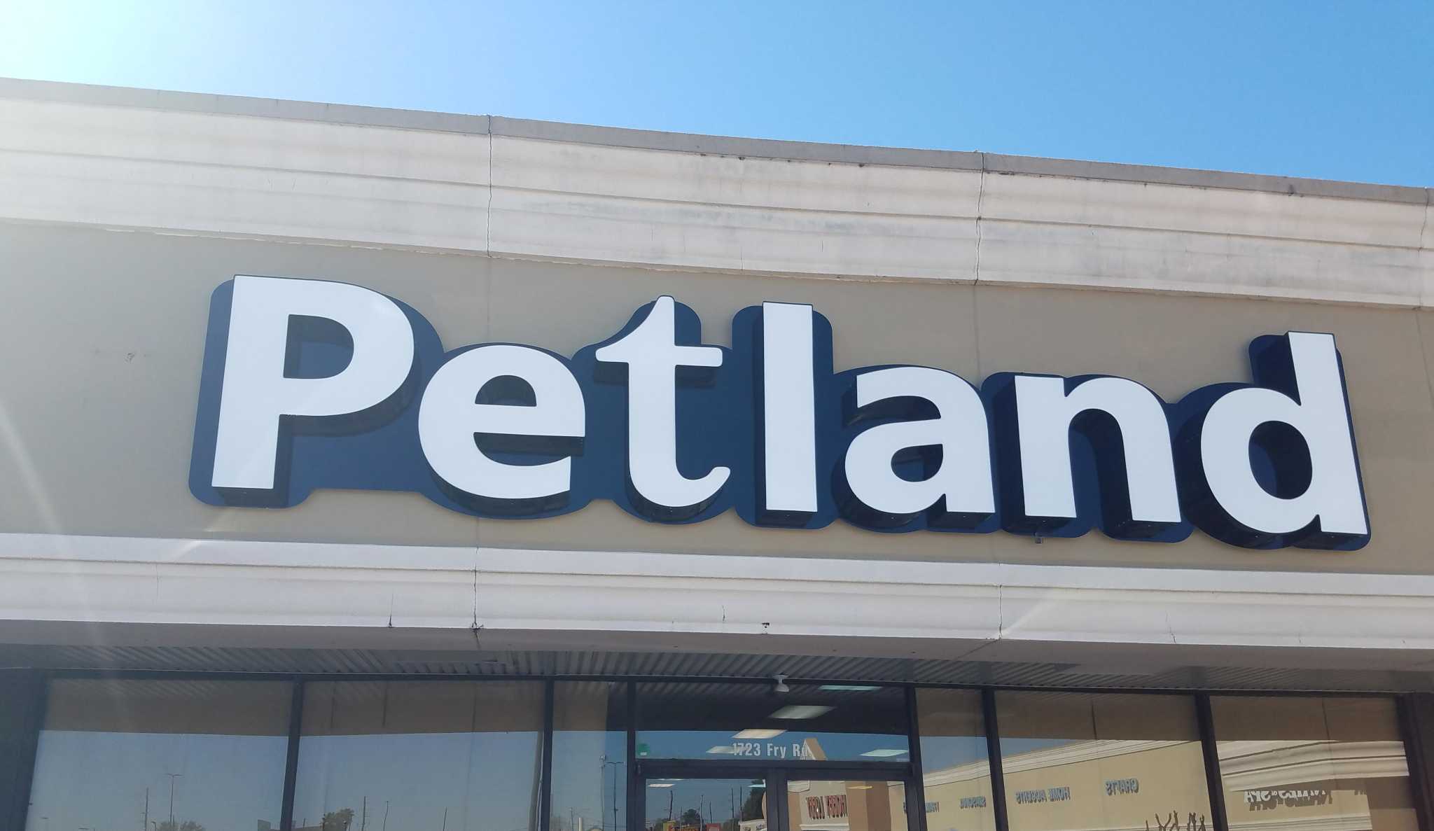 the closest pet store near me