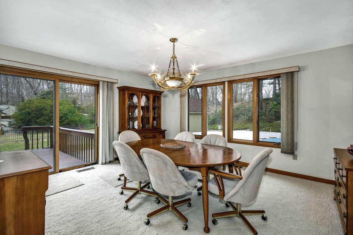 On the Market Wellmaintained colonial bordered by greenery