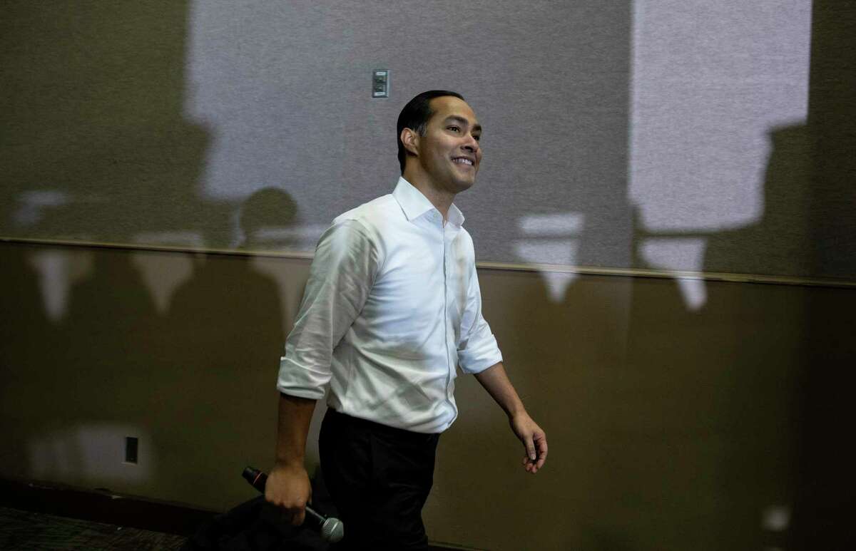 Julian Castro arrives to introduce Sen. Elizabeth Warren (D-Mass.), a Democratic presidential candidate, at a campaign rally in Davenport, Iowa, Feb. 1, 2020. On Feb. 14, he endorsed Jessica Cisneros, a progressive and immigration attorney running against seven-time Congressman Henry Cuellar, a conservative Democrat. (Ruth Fremson/The New York Times)