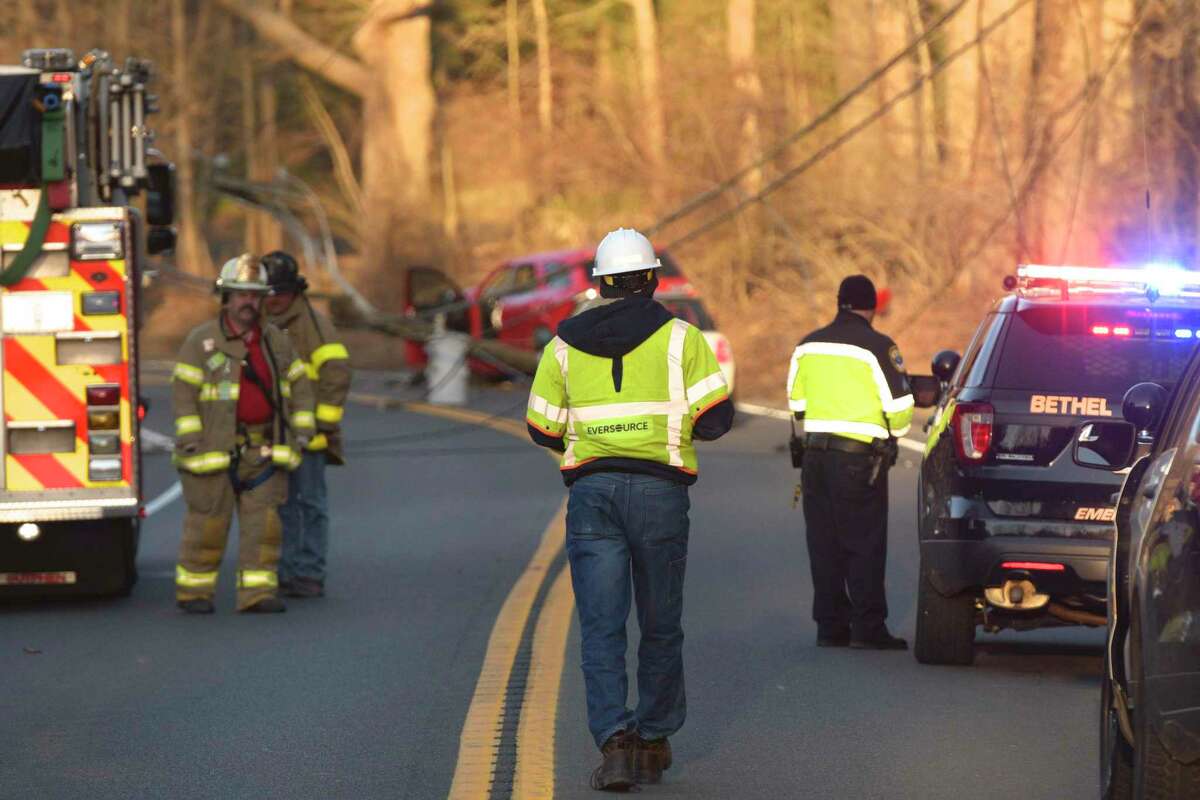 Two car accident with wires down reported in Bethel