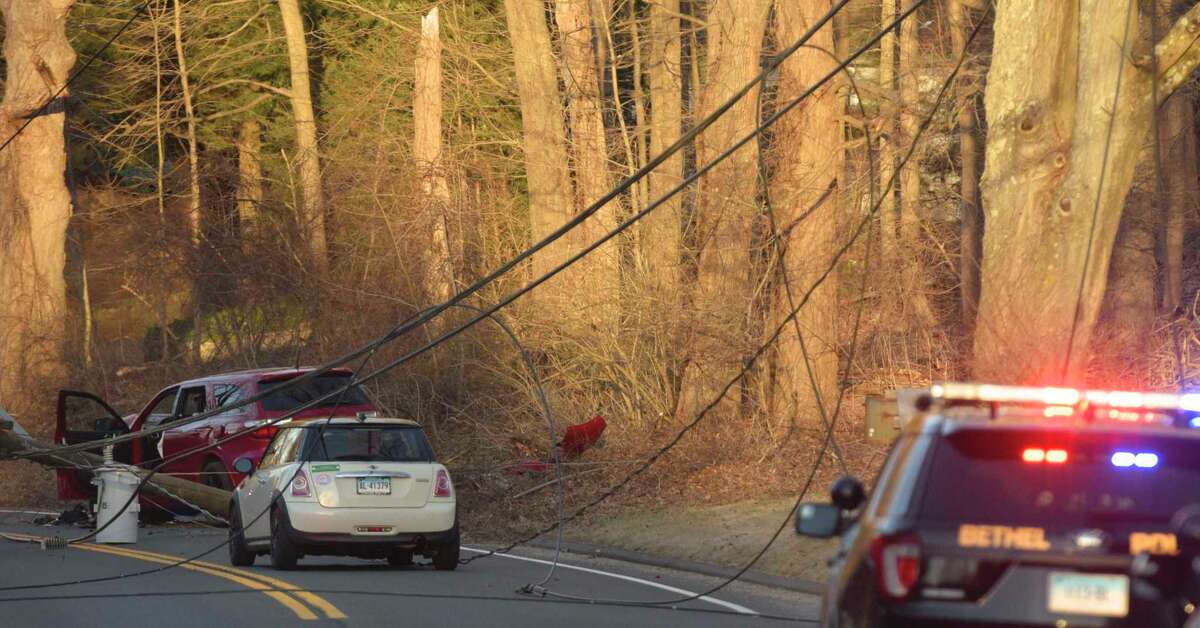 Two car accident with wires down reported in Bethel