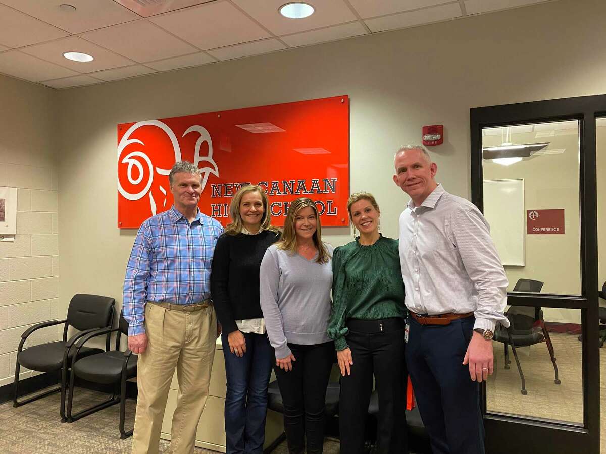 Scholarship foundation in New Canaan hosting color run