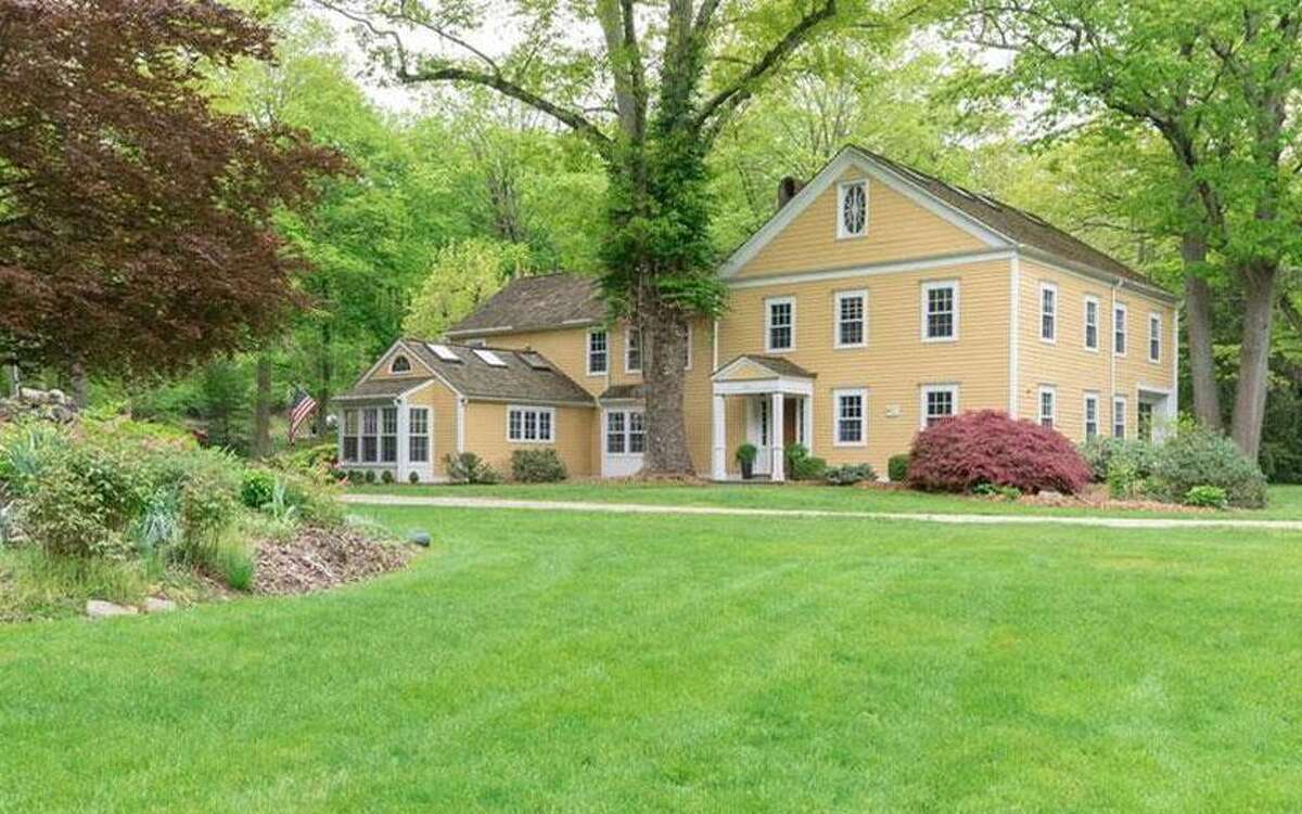 122 Ridgefield Road, Wilton