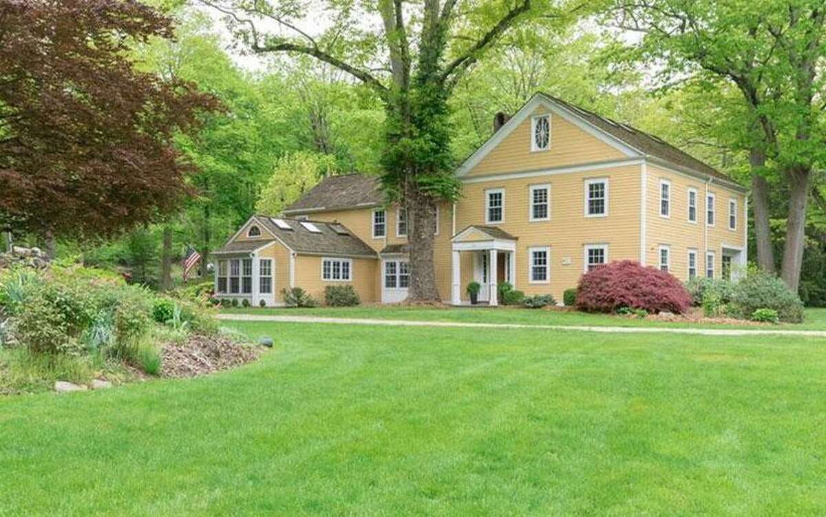 122 Ridgefield Road, Wilton