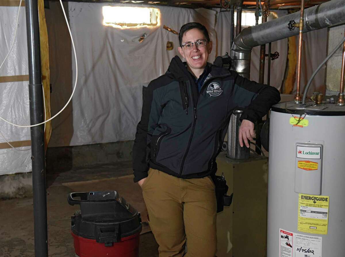 Home inspecting rounds out Alyssa Hackett's serviceoriented careers