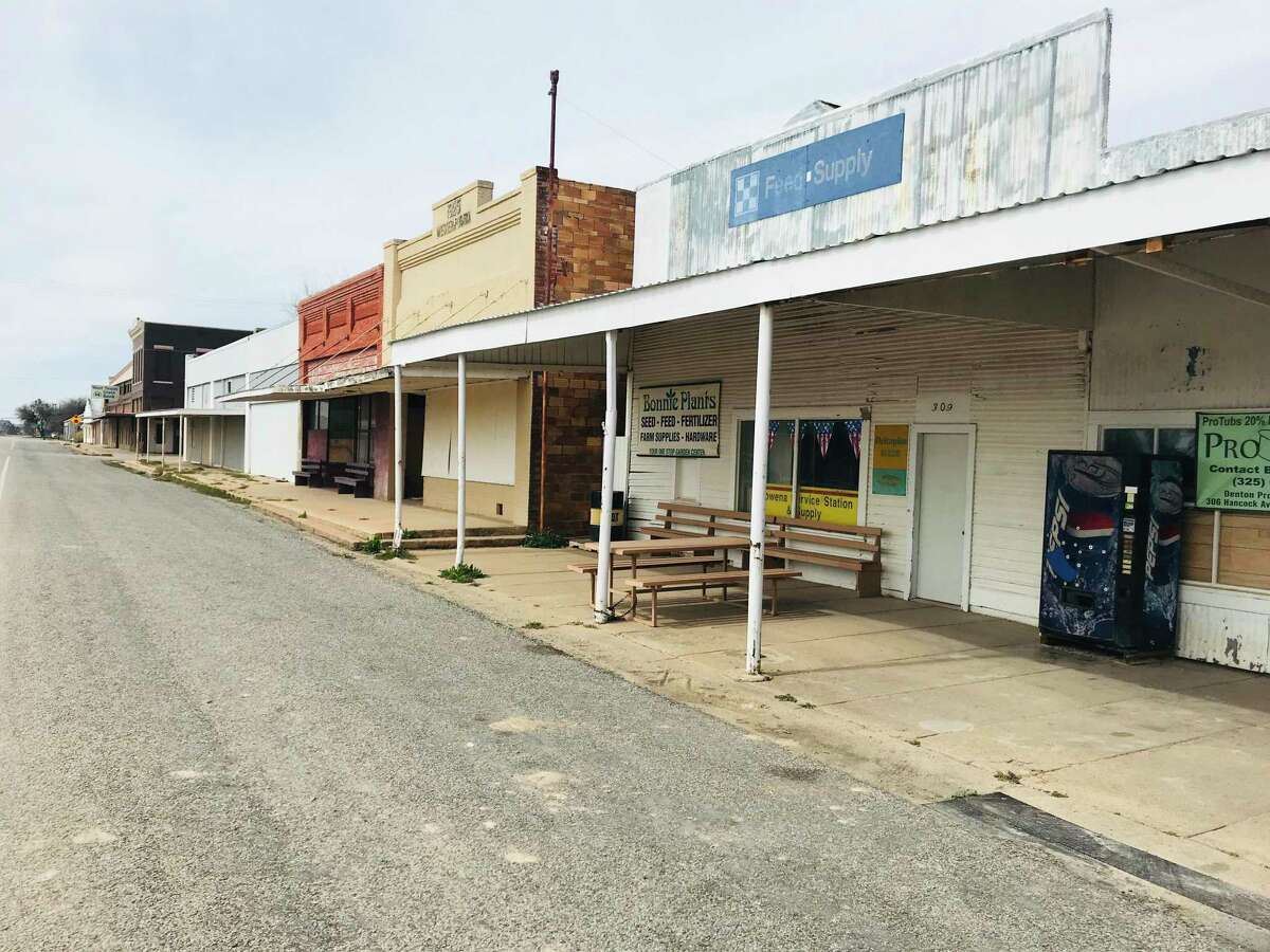 Holley Sleepy Texas town Rowena needs something to hang its hat on