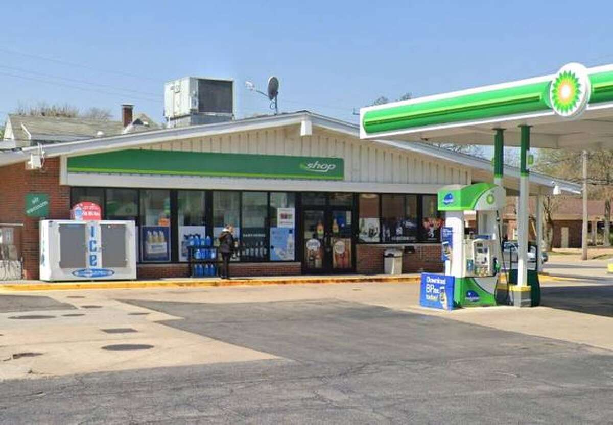 Edwardsville BP station owner sues mayor, liquor commission over revoked liquor license