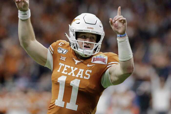 Texas QB Sam Ehlinger focusing on fundraiser, routine during lockdown