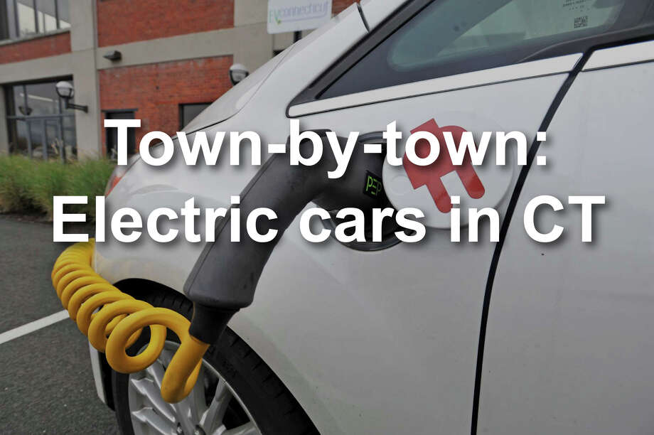 In total, there were 11,677 electric vehicles registered in the state of Connecticut as of Jan. 1. &gt;&gt; Click through to see how many electric cars are registered in each Connecticut town Read more on CT Insider Photo: Michael Cummo / Hearst Connecticut Media / Stamford Advocate