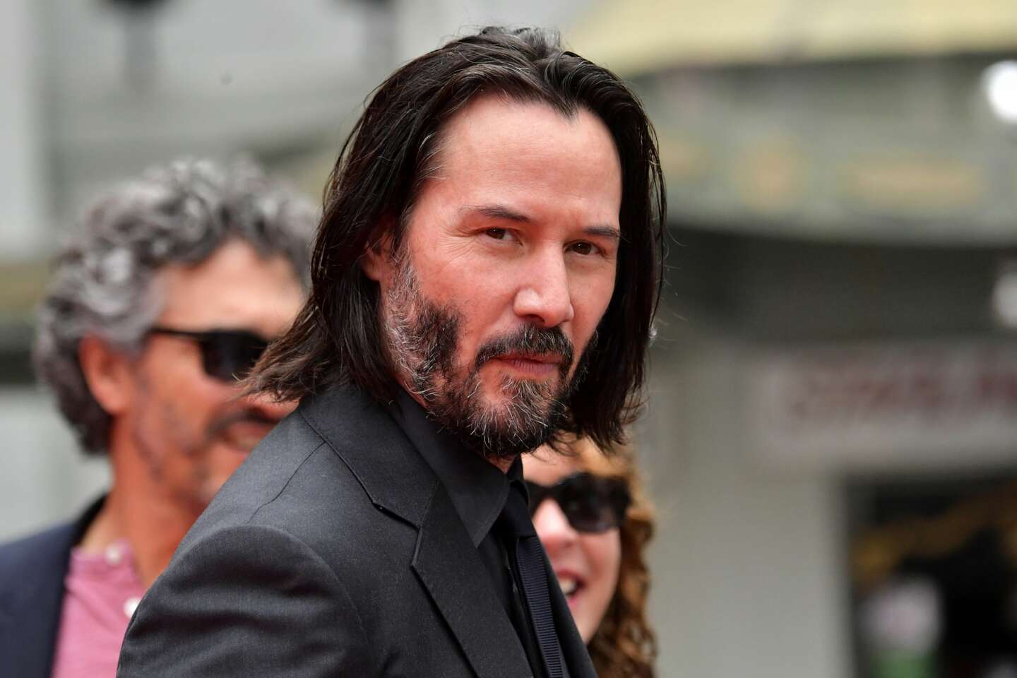 Keanu Reeves cruises around Bay Area on motorcycle, again