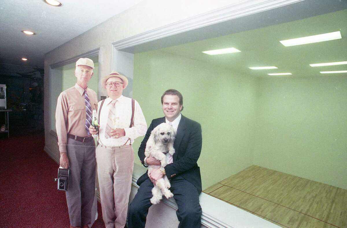 30 years ago Clint Black dazzles at the rodeo and NKOTB packs the Summit