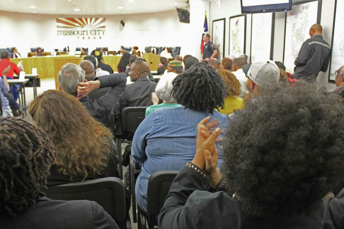 Residents cheered some comments and applauded during Tuesday’s special meeting during Missouri City City Council discussions. In the end, Missouri City Mayor Yolanda Ford and the council voted 4-to-3 to terminate the contract of City Manager Anthony Snipes residents at a special meeting Tuesday, Feb. 24. Ford and others who supported firing the city manager voiced concerns over his management style and allege he has mismanaged city funds.