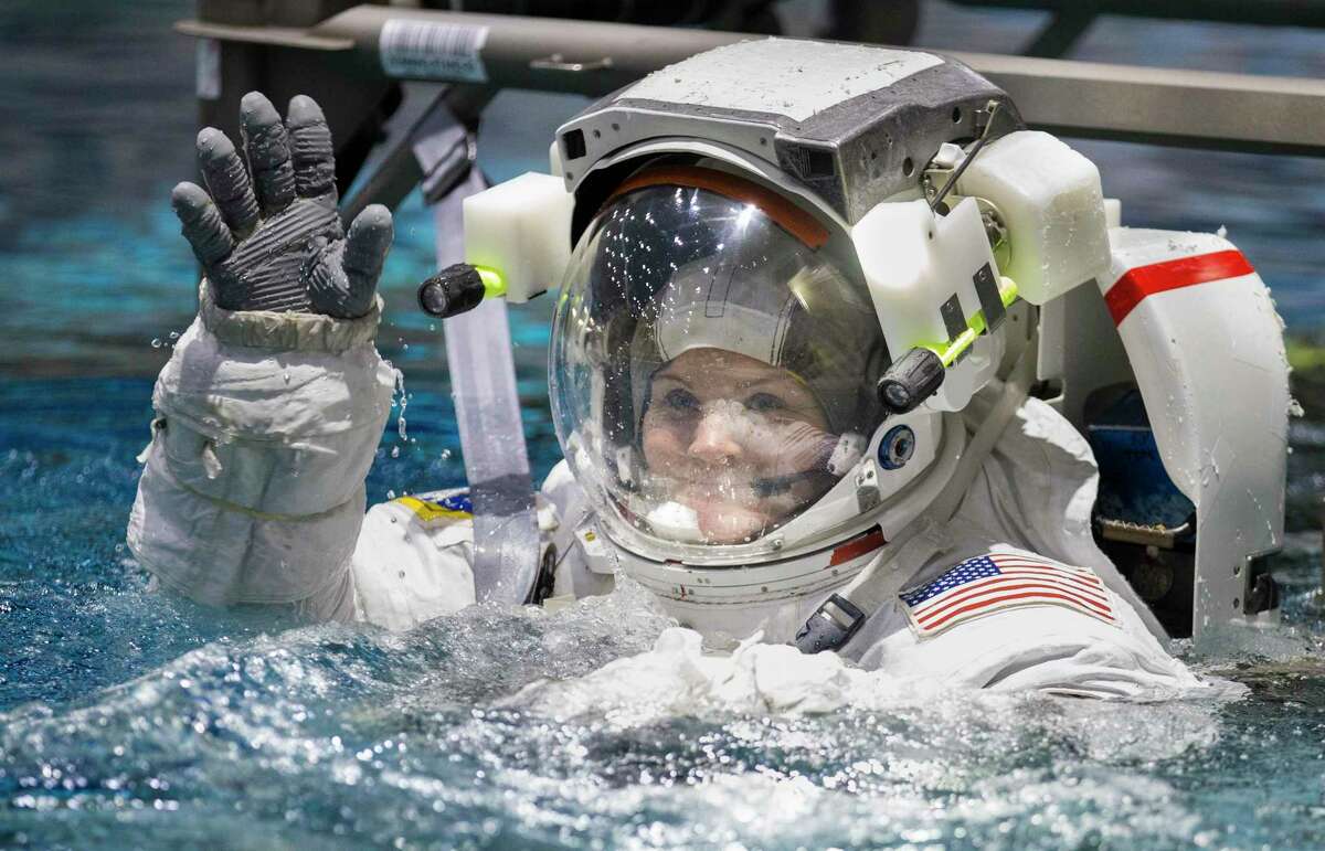 Photo essay How do NASA astronauts train for spacewalks? In a giant