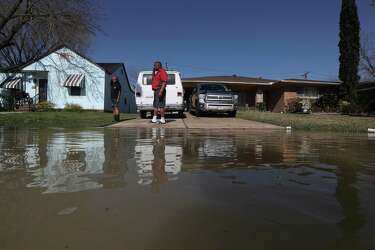Broken Water Line In East Houston Disrupts City Forces Boil Order Houstonchronicle Com