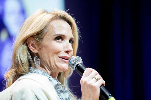 Jennifer Siebel Newsom Endorses Elizabeth Warren For President Sfchronicle Com