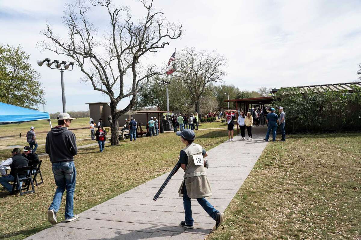 ‘Oh, I hit that’ Kids take aim at Houston Rodeo shooting competition