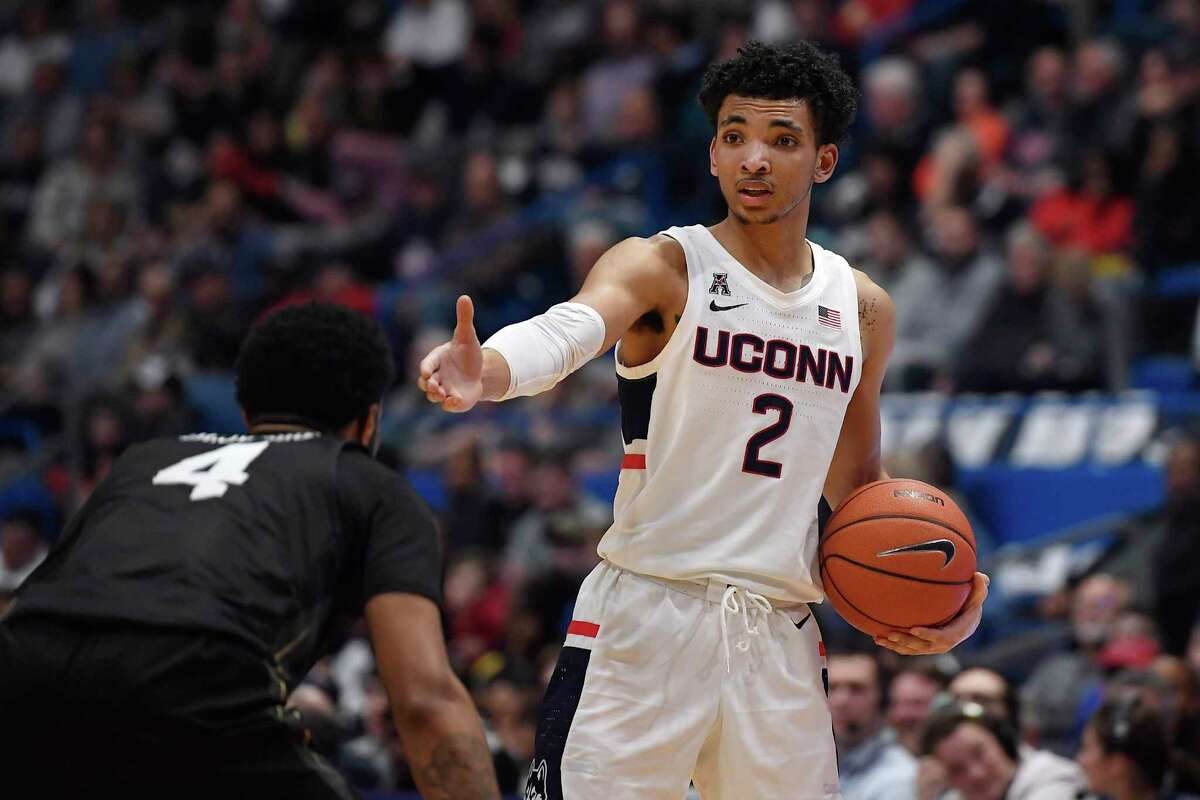 nba-scouts-share-their-opinions-on-uconn-s-james-bouknight