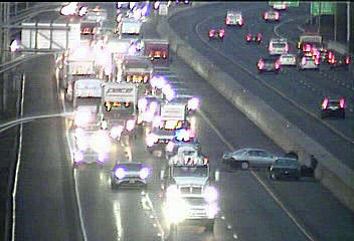 Twovehicle crash slows I95 traffic in Milford