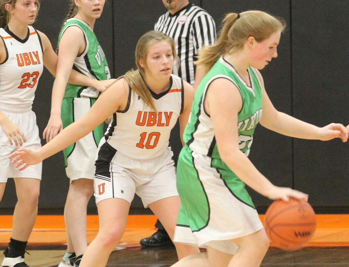 The Ubly girls basketball team opened district play with a 68-26 win over Akron-Fairgrove on Monday night.