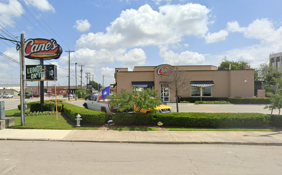 Raising Cane's puts 200 Texas corporate staffers to work as fry cooks and cashiers - Vimarsana News