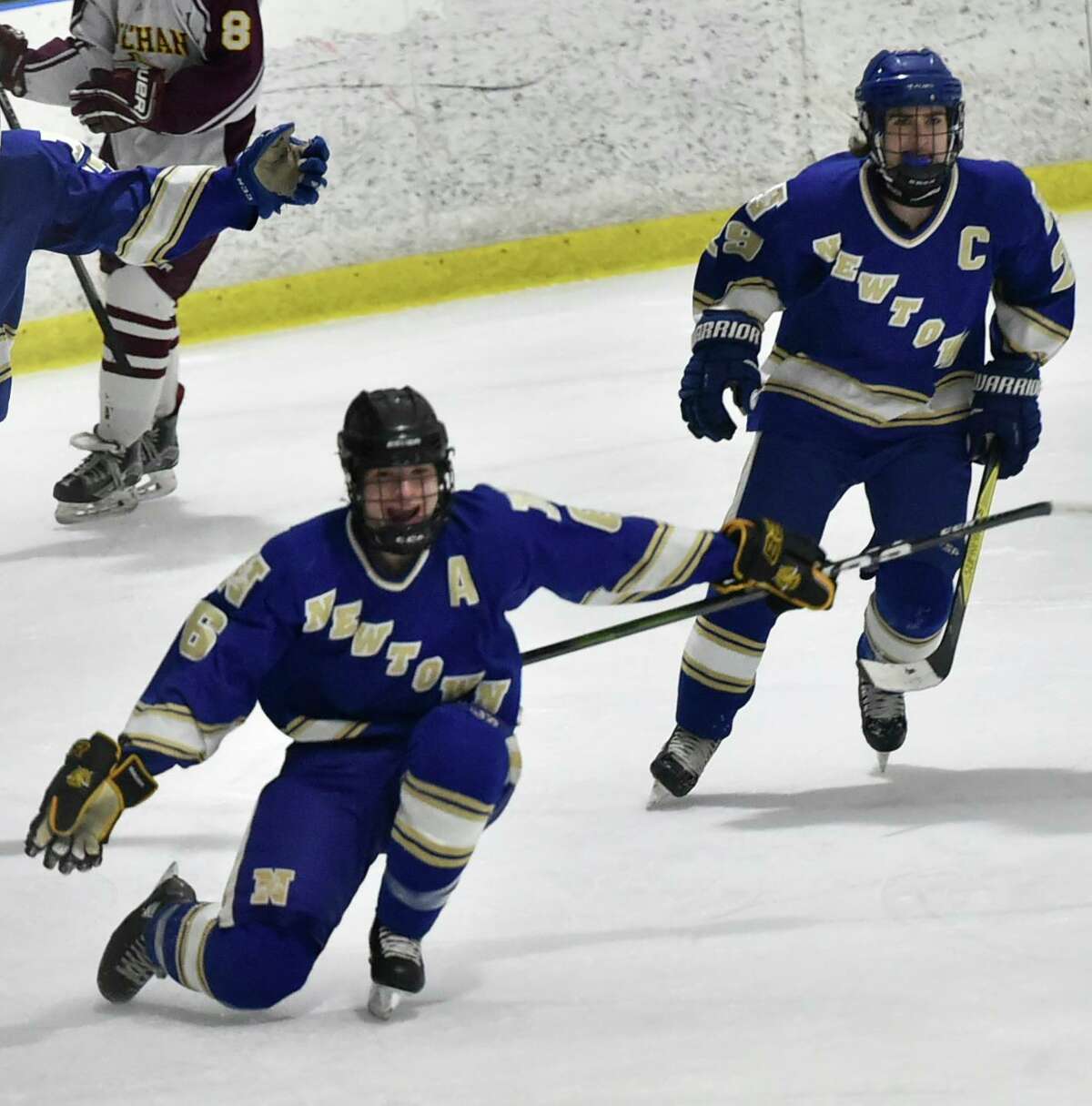 SCC/SWC DIII hockey Sheehan, New Milford reach final