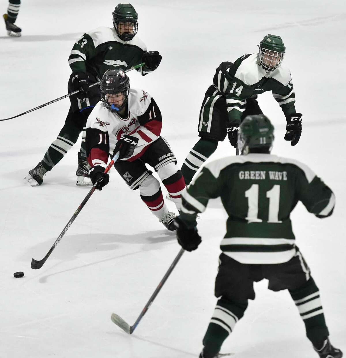 SCC/SWC DIII hockey Sheehan, New Milford reach final