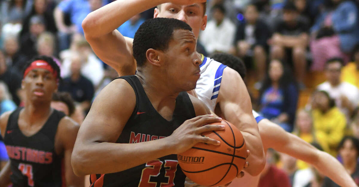 Boys basketball: Westfield rallies in second half to beat Klein ...